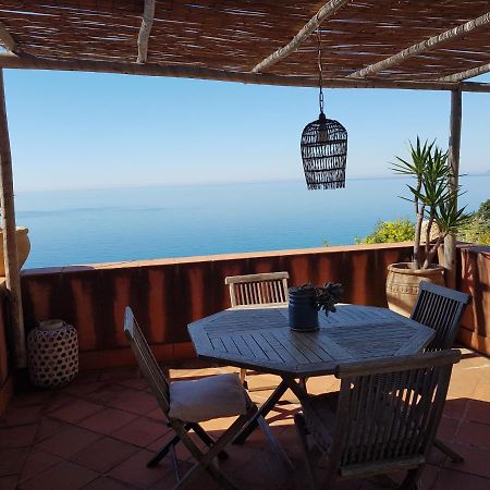 La Bouganvilla Charme & Relax Vista Mare Finale Ligure Luaran gambar