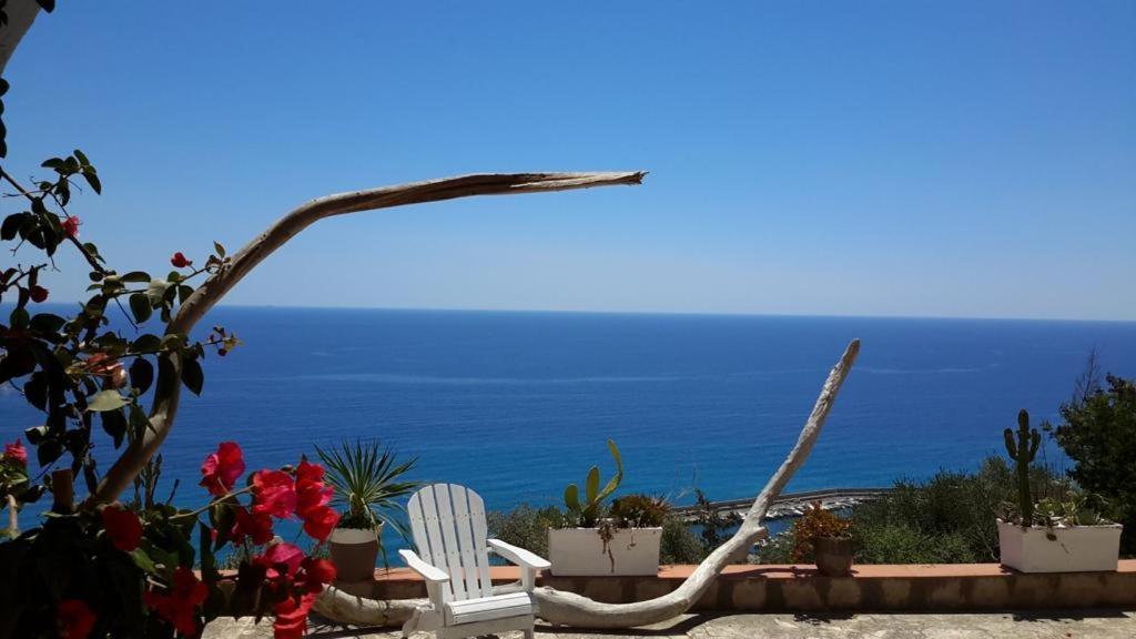 La Bouganvilla Charme & Relax Vista Mare Finale Ligure Luaran gambar