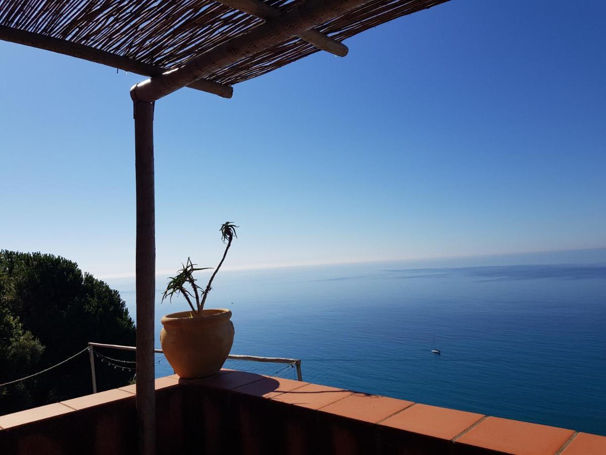 La Bouganvilla Charme & Relax Vista Mare Finale Ligure Luaran gambar