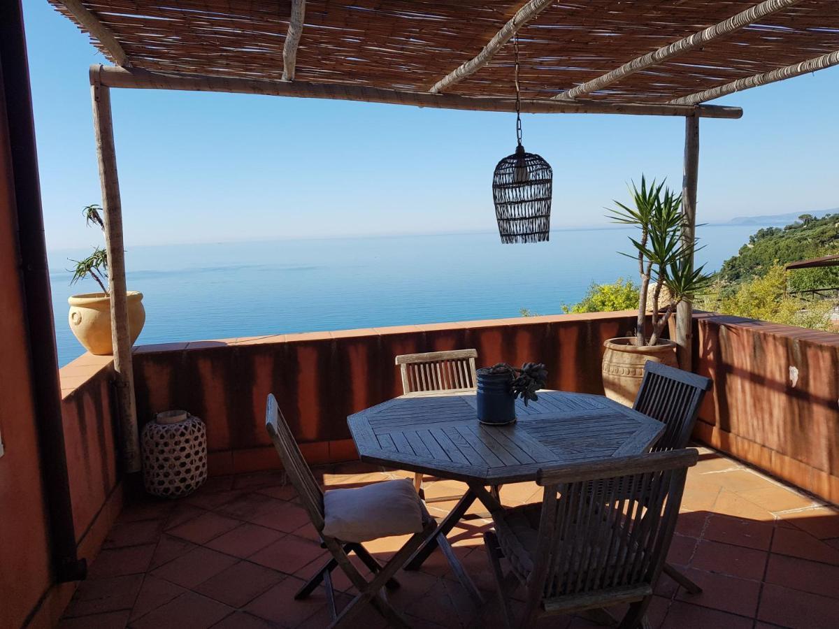 La Bouganvilla Charme & Relax Vista Mare Finale Ligure Luaran gambar